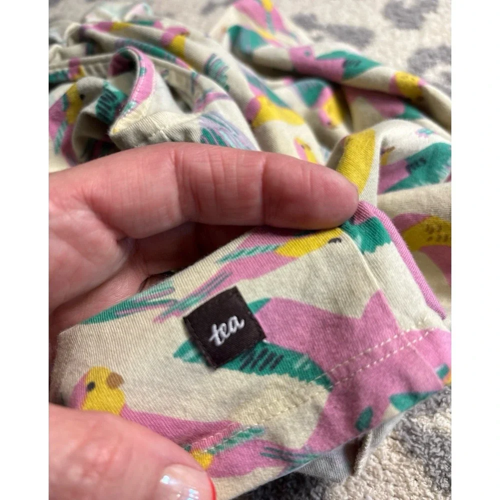 Girls 7 Tea Collection kids ruffle neck top & features a parrot polka print EUC